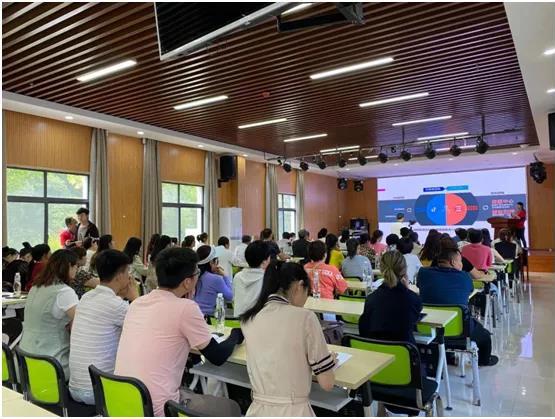 陜西網(wǎng)信辦“陜耀·網(wǎng)絡(luò)扶貧e起來(lái)”活動(dòng) 以軟件開發(fā)之力，精準(zhǔn)助力脫貧攻堅(jiān)